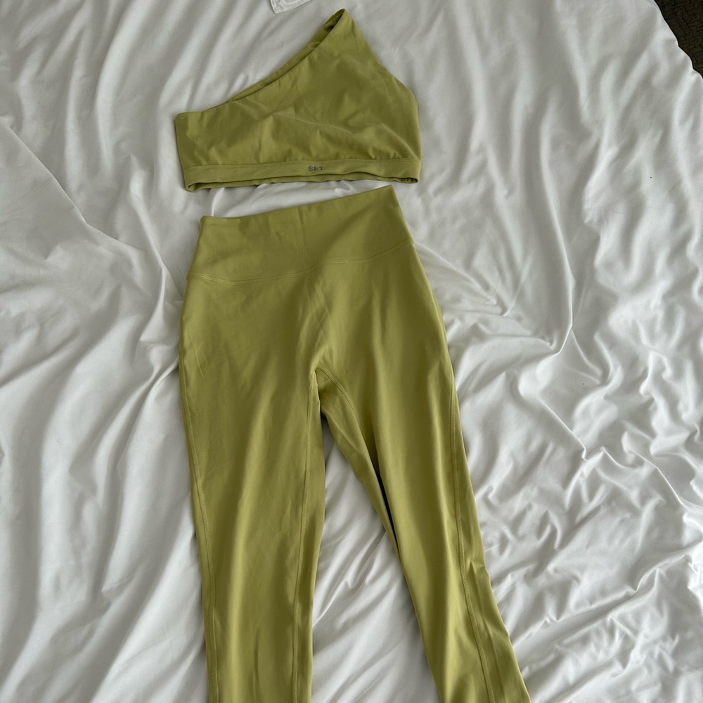 SET ACTIVE NEW green Luxform set